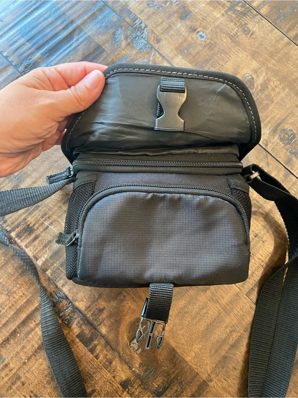 Sony Black Compact Messenger Camera Bag with Adjustable Strap